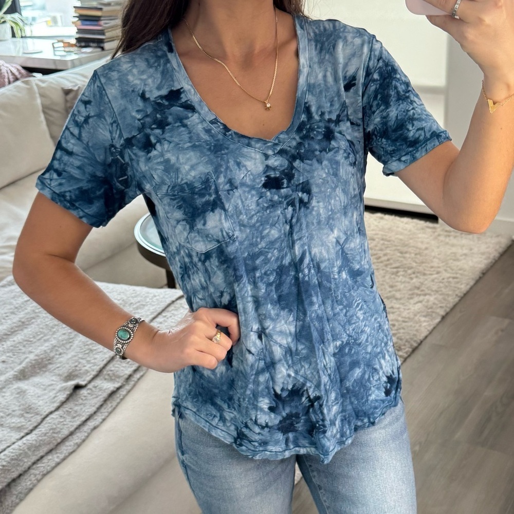 Blue Tie-Dye V-Neck Short Sleeve Super Soft Pocket T Shirt S